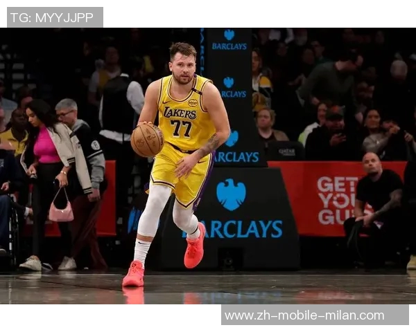 湖人训练营新名单东契奇体重变化引关注从230磅到最高270磅 湖人训练营新名单东契奇体重变化引关注从230磅到最高270磅