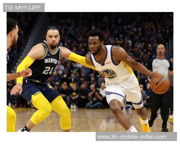 卡马拉全场追击库里展现攻守兼备实力贡献20分7板5前场板表现出色 卡马拉全场追击库里展现攻守兼备实力贡献20分7板5前场板表现出色