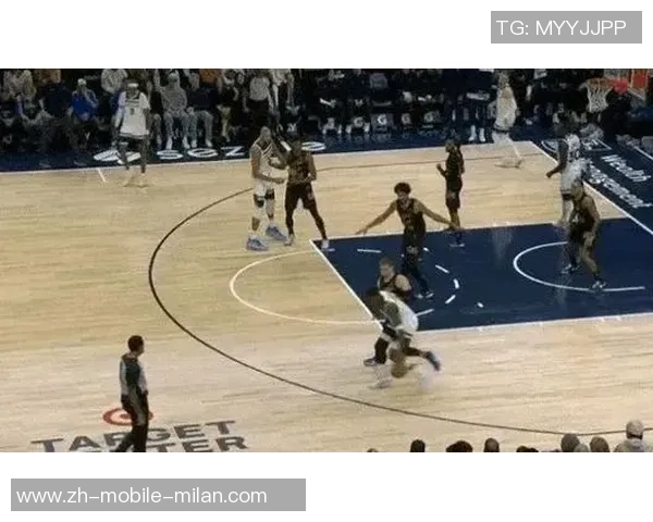 爱德华兹上半场表现亮眼15投6中三分球命中率不佳但仍斩获17分